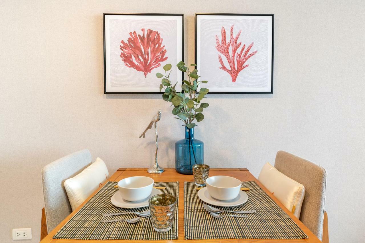 Sukhumvit Asok Modern Suite Bangkok Bagian luar foto