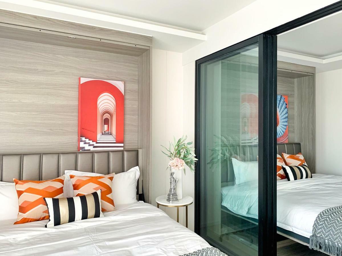 Sukhumvit Asok Modern Suite Bangkok Bagian luar foto