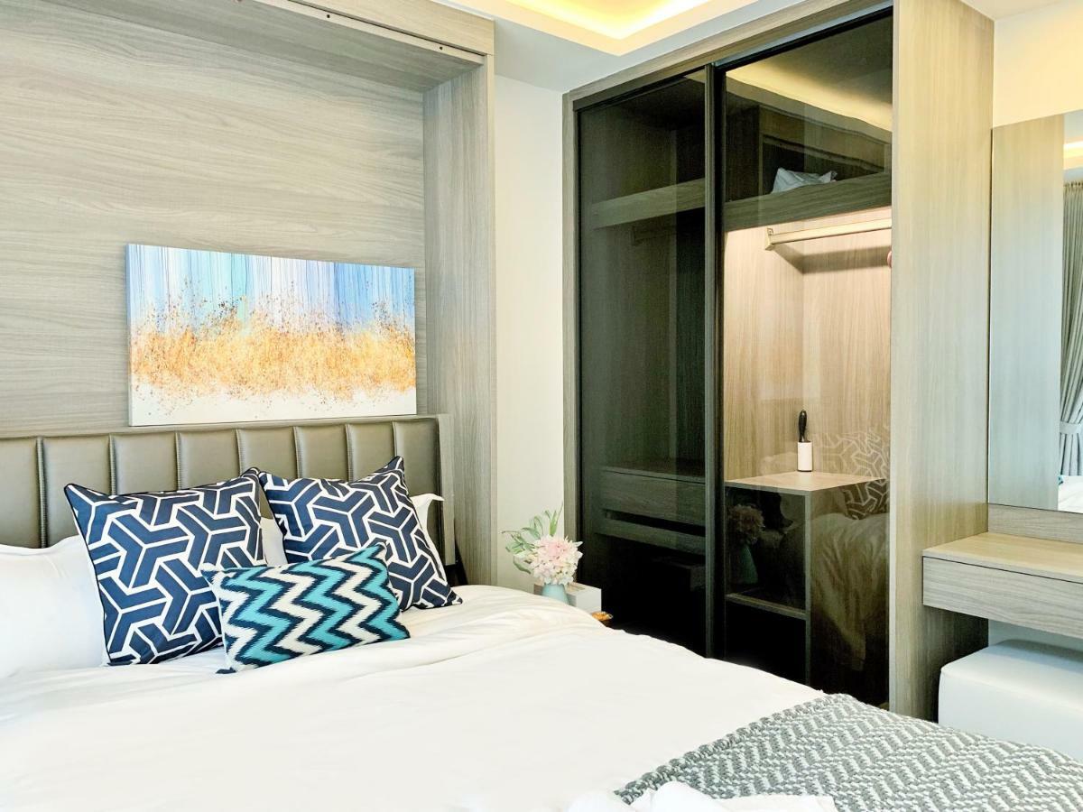 Sukhumvit Asok Modern Suite Bangkok Bagian luar foto