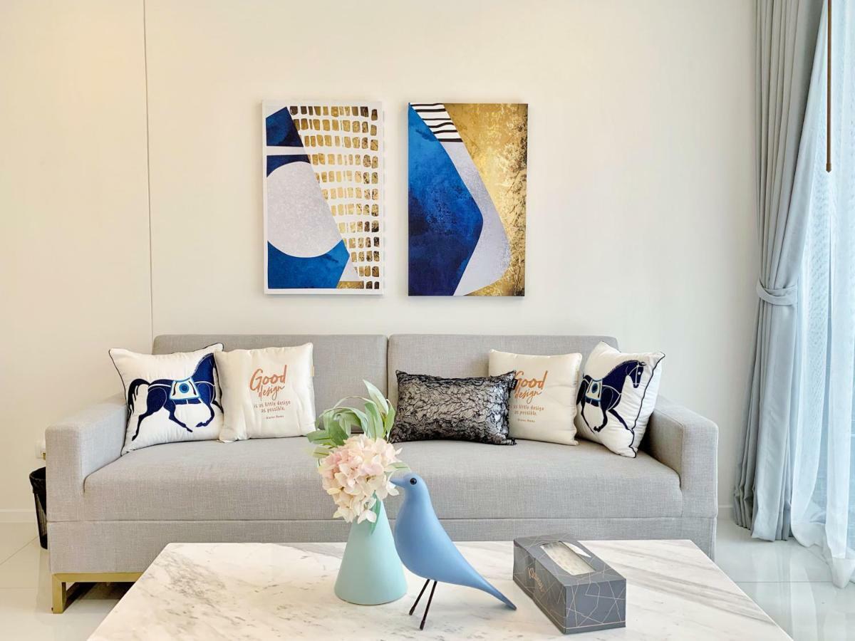 Sukhumvit Asok Modern Suite Bangkok Bagian luar foto