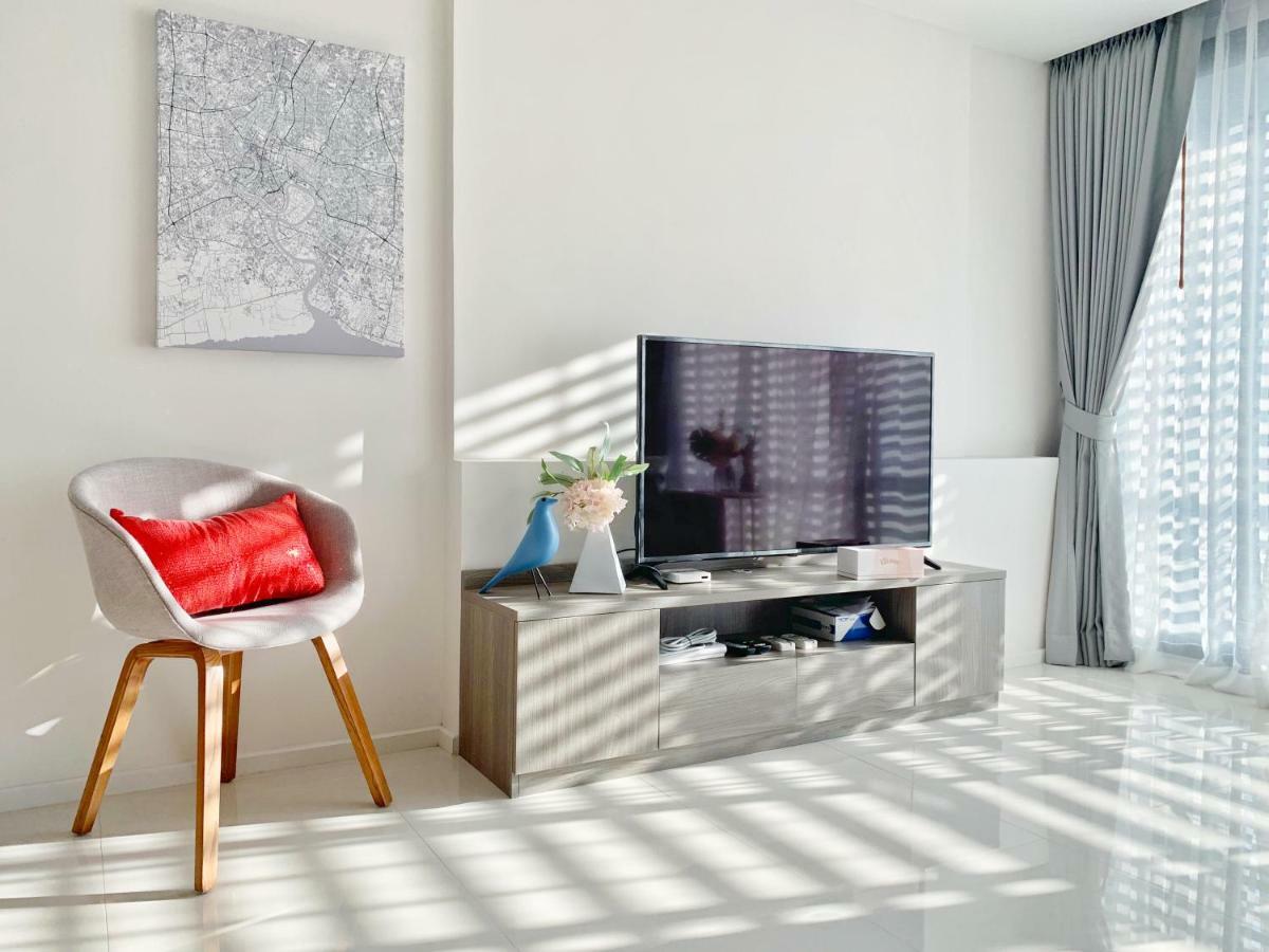 Sukhumvit Asok Modern Suite Bangkok Bagian luar foto